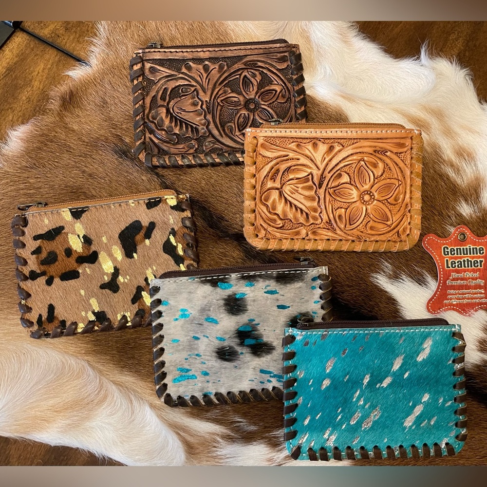 🌵 Cowhide Leather Card Holder Reduced. Only Turquoise/Silver Available 🌵